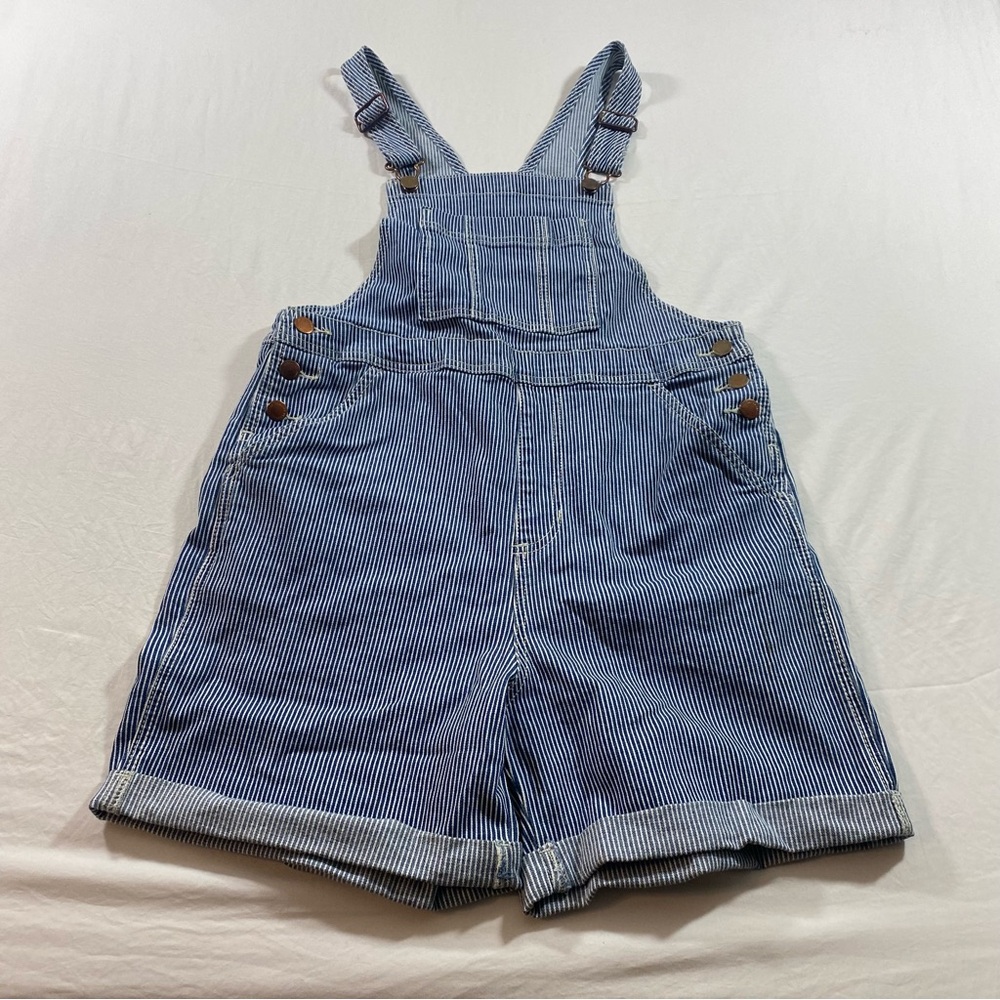 Universal Thread Overalls Shorts Blue Striped Overalls Women’s 2 Pockets Beach